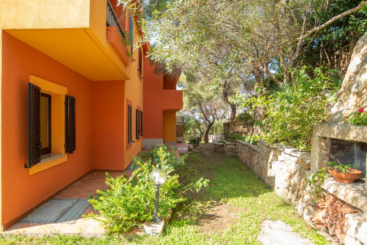 Conchiglia Rosa Apartment Barrabisa Exterior photo